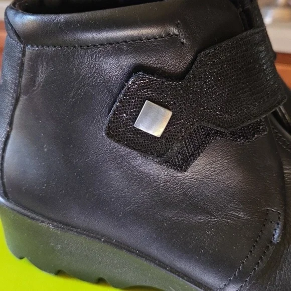 Hotter Tamara Black Leather Boots Made in England Women's Size 6.5 - Picture 3 of 10